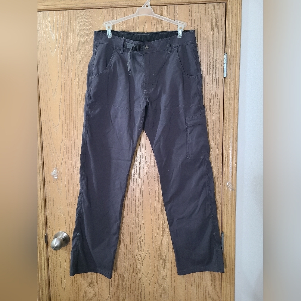 Prana Men's Cargo Pants in Dark Gray